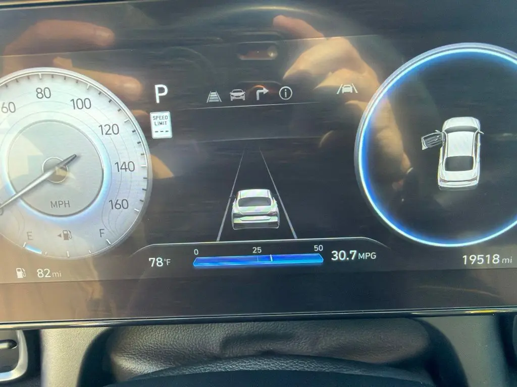 2025 Hyundai Elantra - $24,988