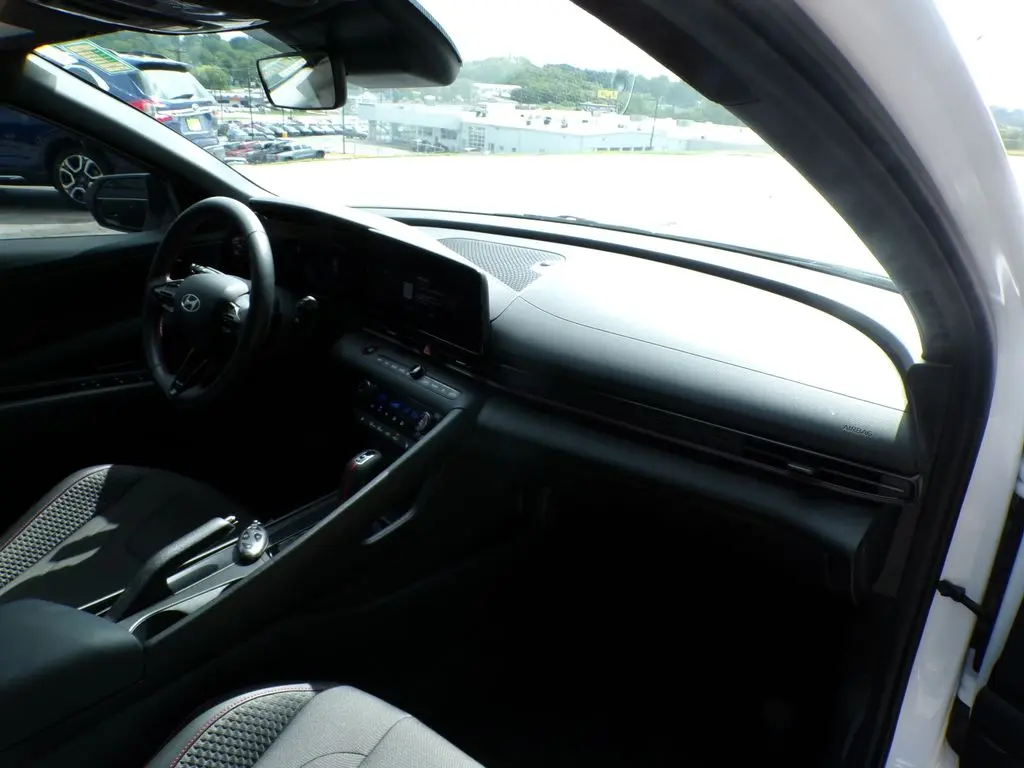 2026 Hyundai Elantra - $27,923