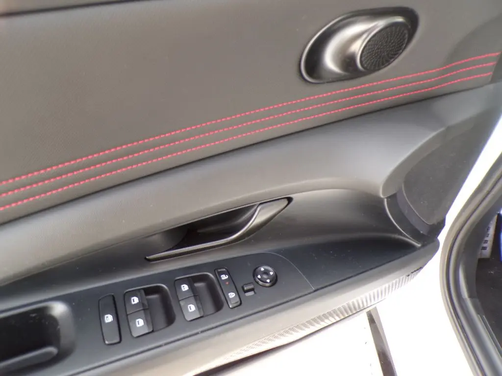2026 Hyundai Elantra - $27,923