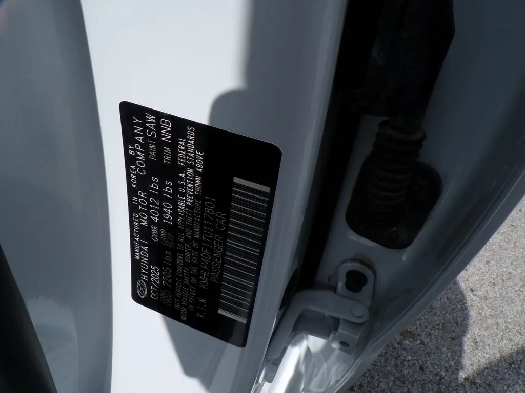 2026 Hyundai Elantra - $27,923
