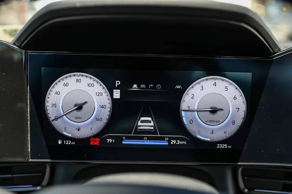 2026 Hyundai Elantra - $27,139