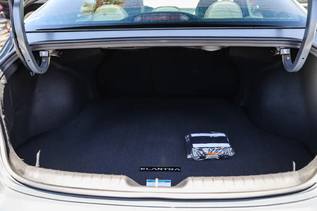 2026 Hyundai Elantra - $27,139