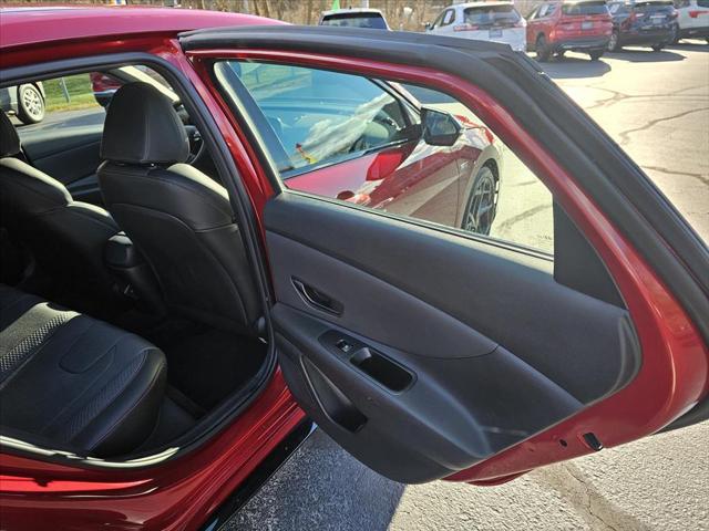 2025 Hyundai Elantra - $24,998