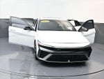 2025 Elantra Thumbnail 31