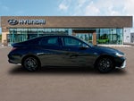 2025 Elantra Thumbnail 9
