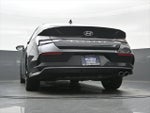 2025 Elantra Thumbnail 30