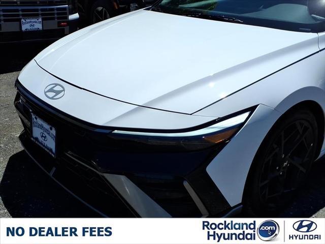 2025 Hyundai Elantra - $30,410