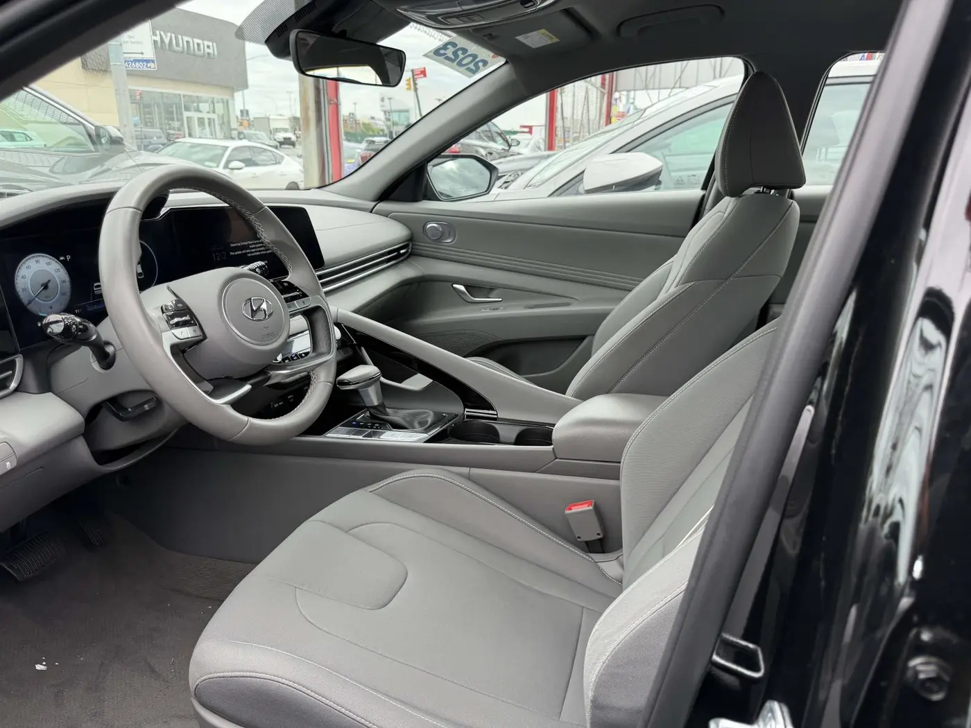 2023 Hyundai Elantra - $19,348