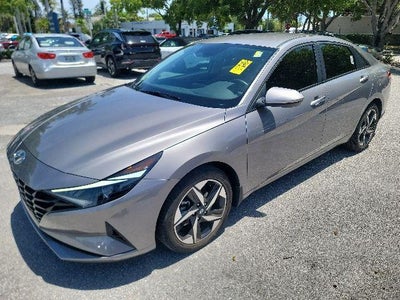 2023 Hyundai Elantra SEL 4DR Sedan