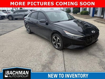 2023 Hyundai Elantra SEL 4DR Sedan
