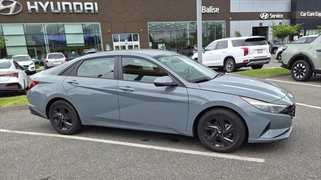 Preowned 2022 Hyundai ELANTRA SEL for Sale