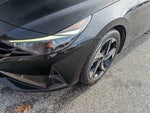 2023 Elantra Thumbnail 10