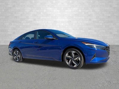 2023 Hyundai Elantra SEL 4DR Sedan