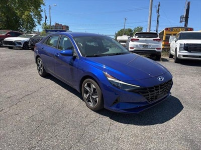 Photo of a 2023 Hyundai Elantra SEL 4DR Sedan Sulev for sale