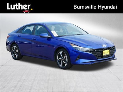 2023 Hyundai Elantra SEL 4DR Sedan
