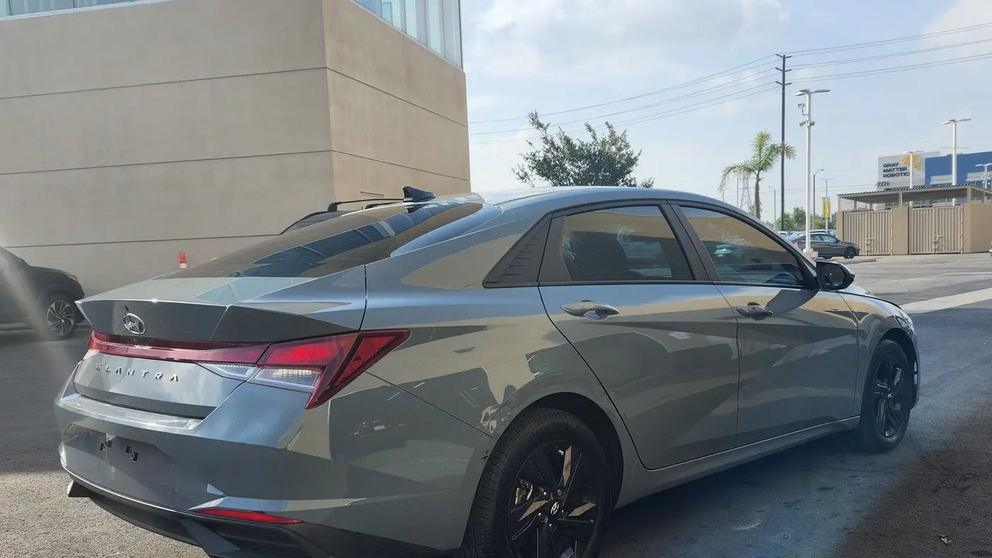 2021 Hyundai ELANTRA SEL