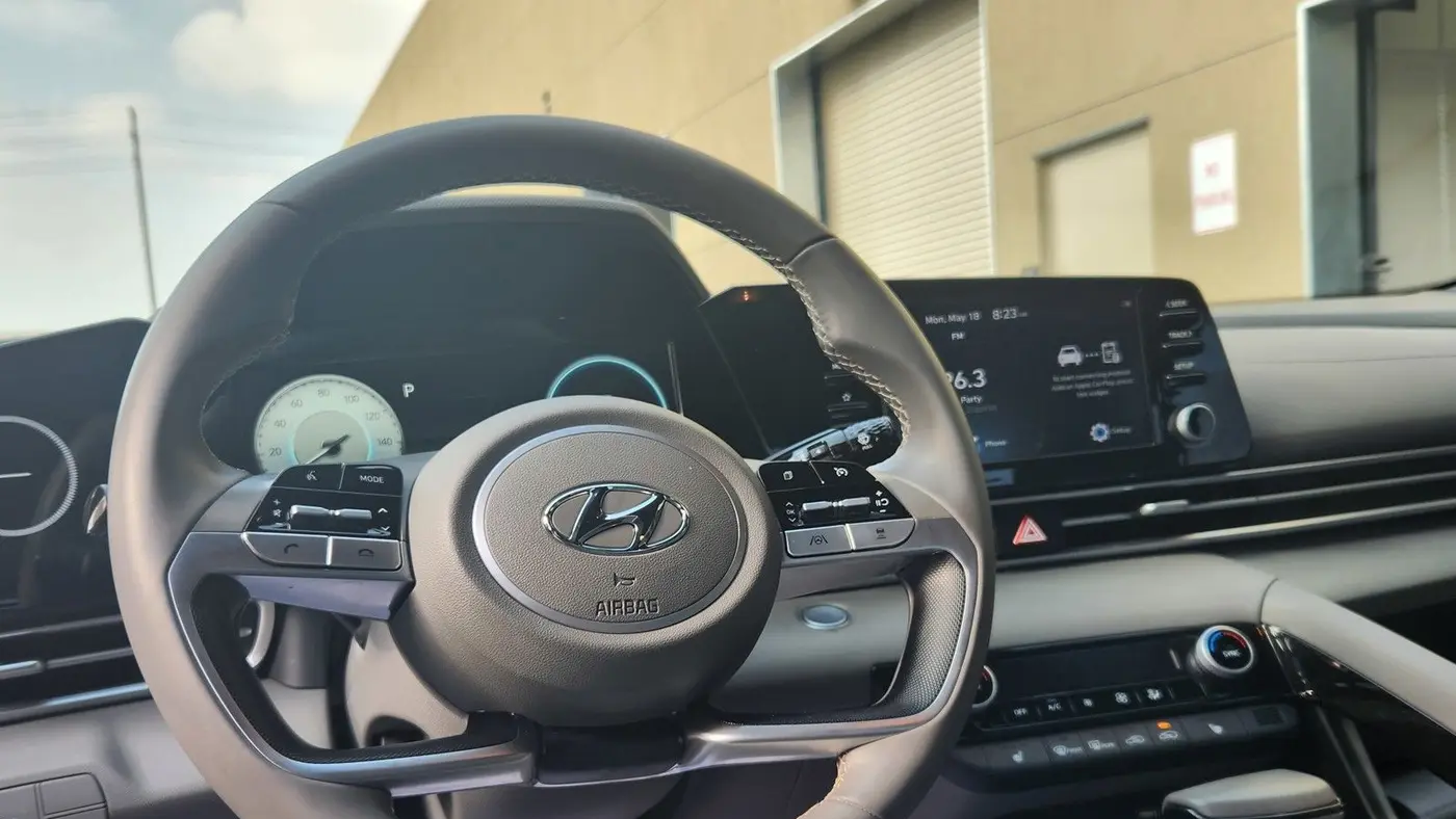 2021 Hyundai ELANTRA SEL