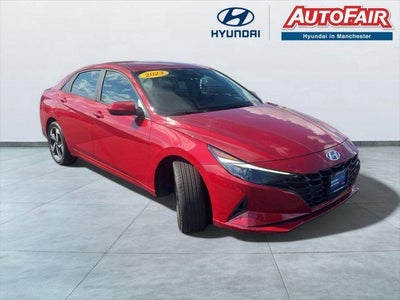 2023 Hyundai Elantra SEL 4DR Sedan