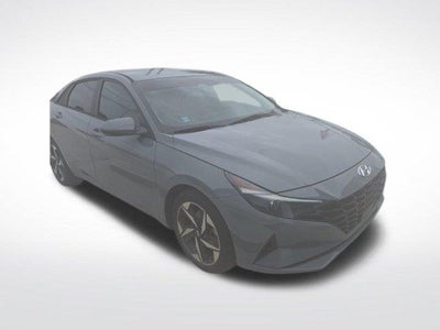 2023 Hyundai Elantra SEL 4DR Sedan