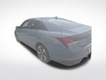 2023 Elantra Thumbnail 4