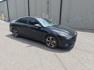 2023 Hyundai Elantra SEL 4DR Sedan