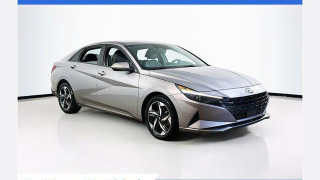 Preowned 2023 Hyundai ELANTRA SEL for Sale