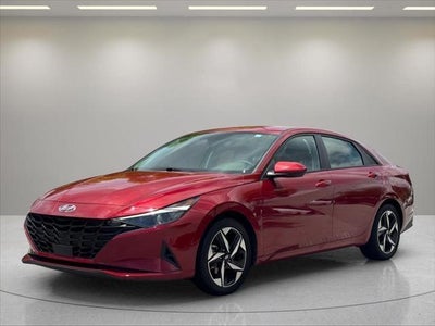 2023 Hyundai Elantra SEL 4DR Sedan