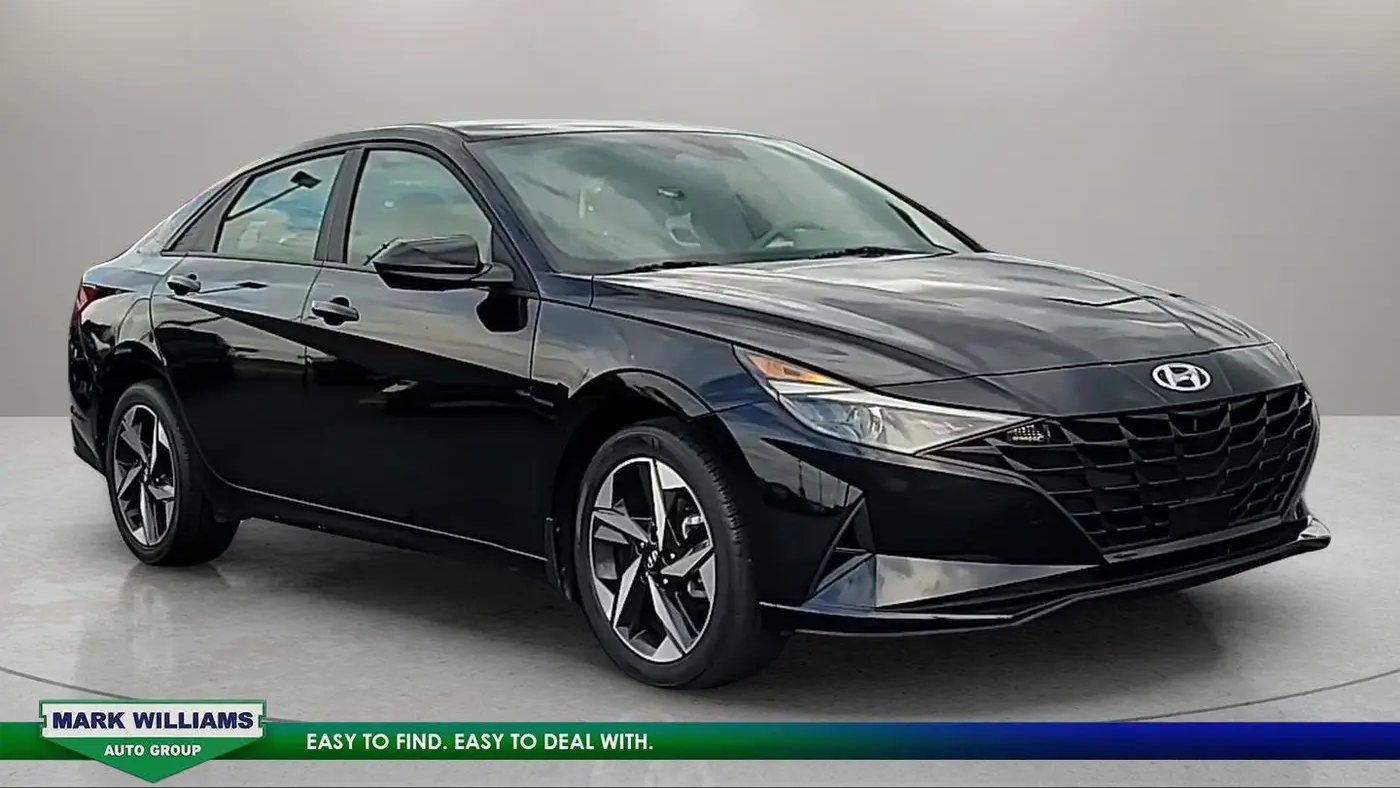 Preowned 2023 Hyundai ELANTRA SEL for Sale