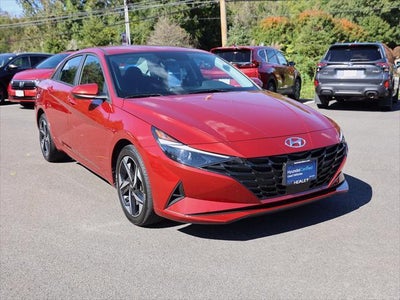 2023 Hyundai Elantra SEL 4DR Sedan