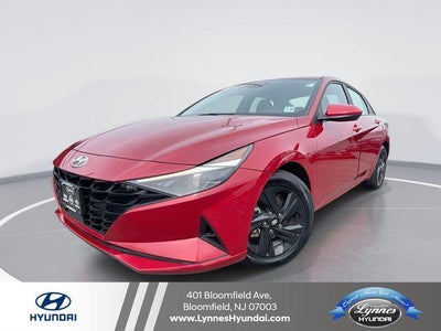 2022 Hyundai Elantra SEL 4DR Sedan