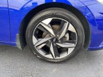 2023 Elantra Thumbnail 9