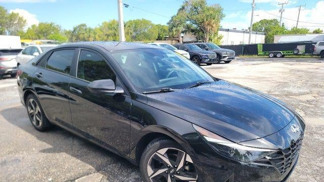 Preowned 2023 Hyundai ELANTRA SEL for Sale