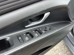2023 Elantra Thumbnail 17