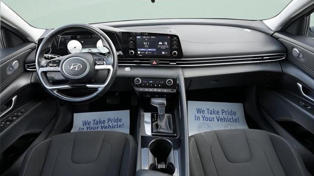2021 Hyundai ELANTRA SEL
