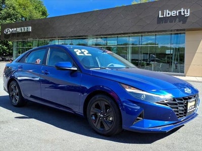 Photo of a 2022 Hyundai Elantra SEL 4DR Sedan for sale