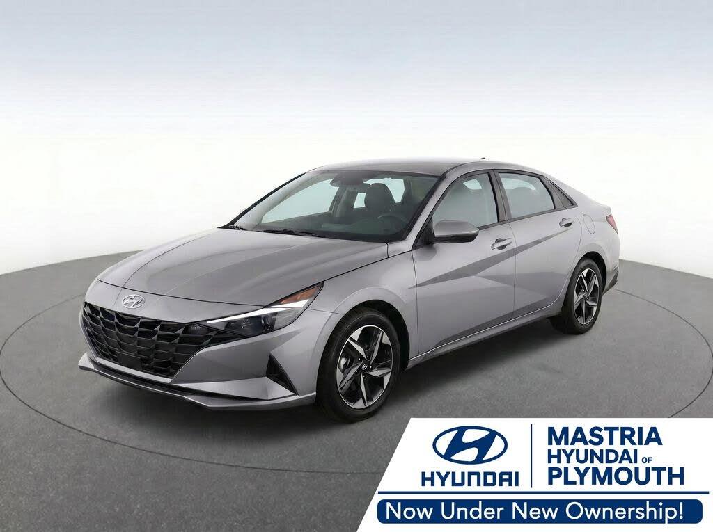 2023 Hyundai Elantra - $17,698
