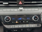 2023 Elantra Thumbnail 24