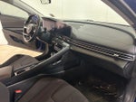 2023 Elantra Thumbnail 17