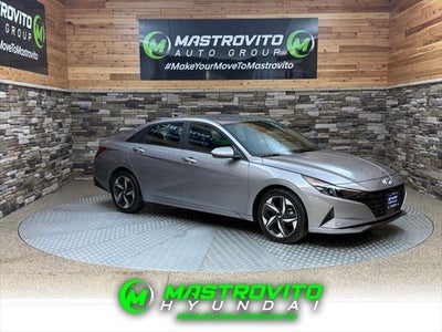 2023 Hyundai Elantra SEL 4DR Sedan