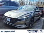2023 Elantra Thumbnail 4