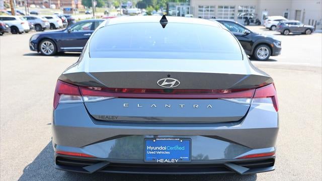 2023 Hyundai ELANTRA SEL