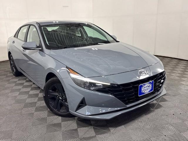 2022 Hyundai Elantra - $19,834