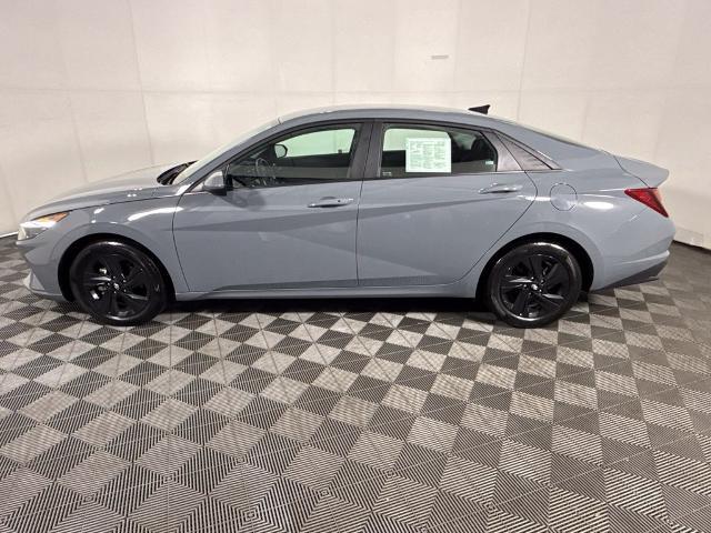 2022 Hyundai Elantra - $19,834