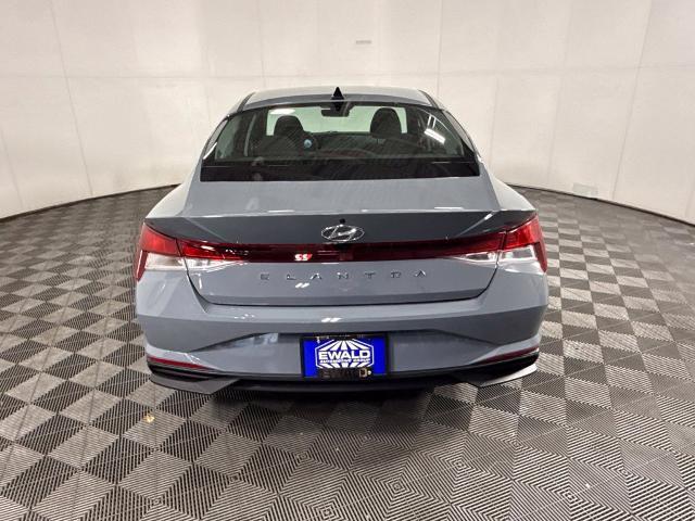 2022 Hyundai Elantra - $19,834
