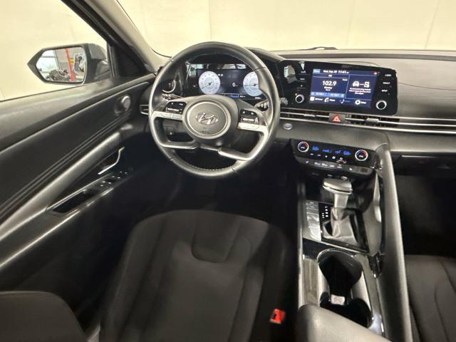 2022 Hyundai Elantra - $19,834