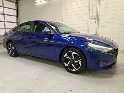 2023 Hyundai Elantra SEL 4DR Sedan