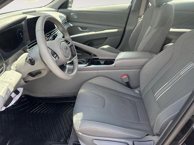 2023 Hyundai Elantra SEL 4DR Sedan