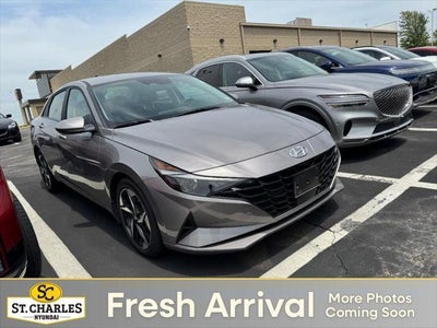2023 Hyundai Elantra SEL 4DR Sedan