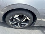 2023 Elantra Thumbnail 4
