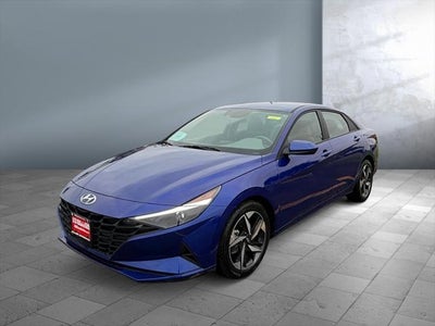 2023 Hyundai Elantra SEL 4DR Sedan